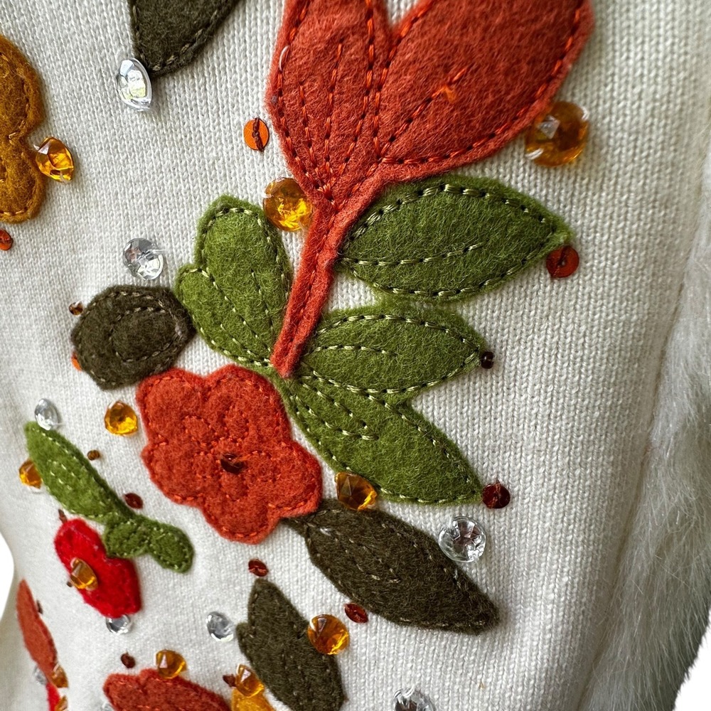 Fall Leaf Embellished Cardigan Jacket Faux Fur‎ Trim Appliqué Beaded Ivory M-L - Picture 15 of 16